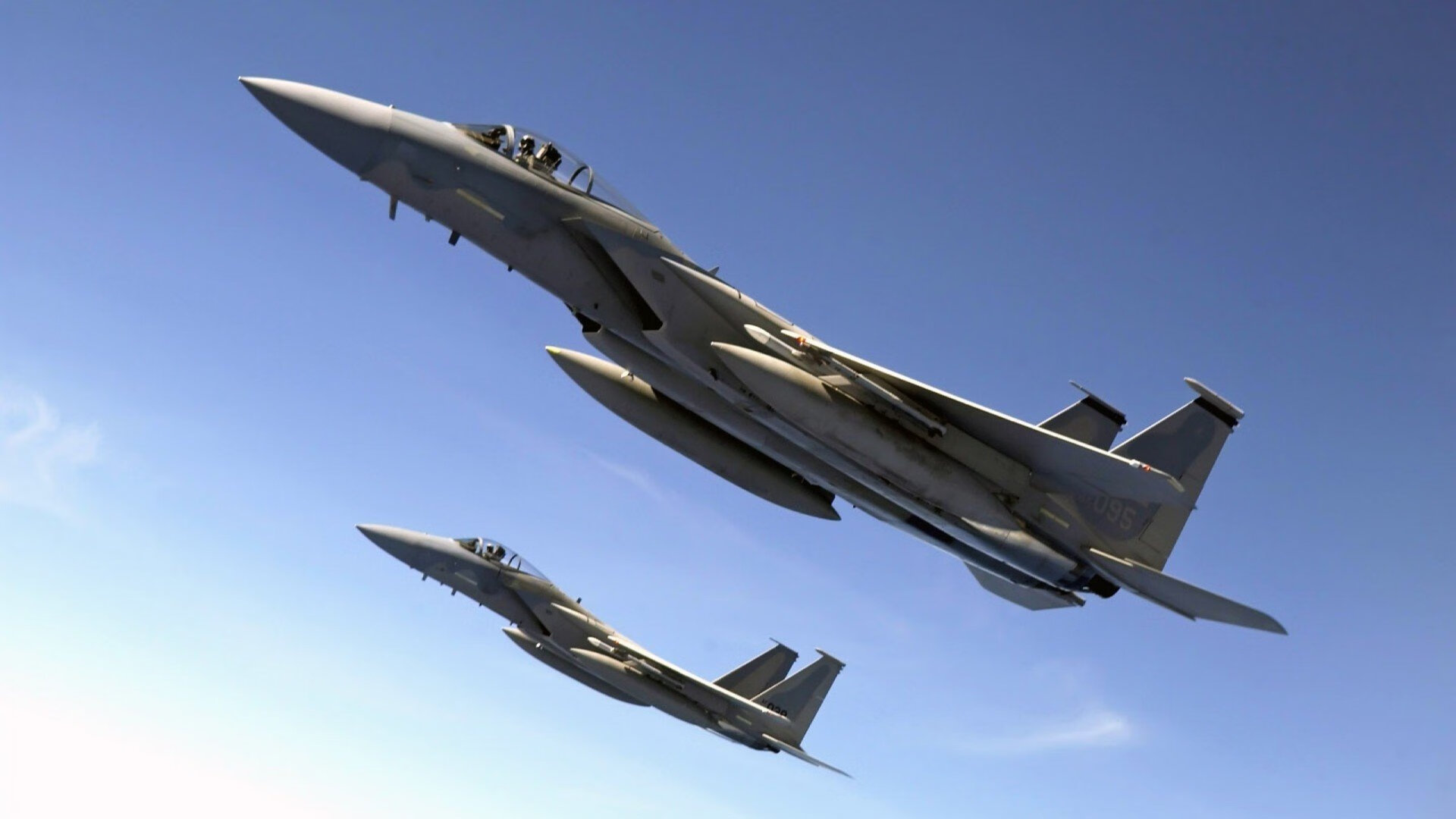 比赛暂停环节引入健康提示互动短片，暂缓比赛的通知