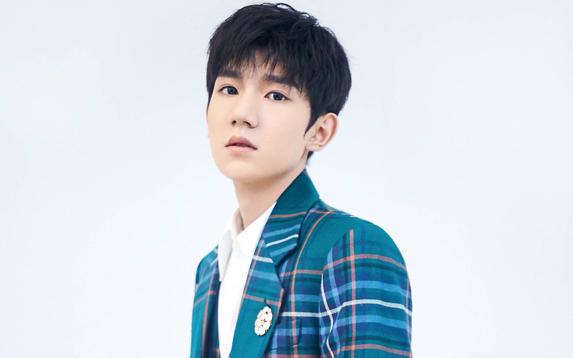 爱游戏娱乐平台-阵容轮换策略成功保障球员健康同时保持战斗力与比赛状态，轮换阵容和替补阵容区别