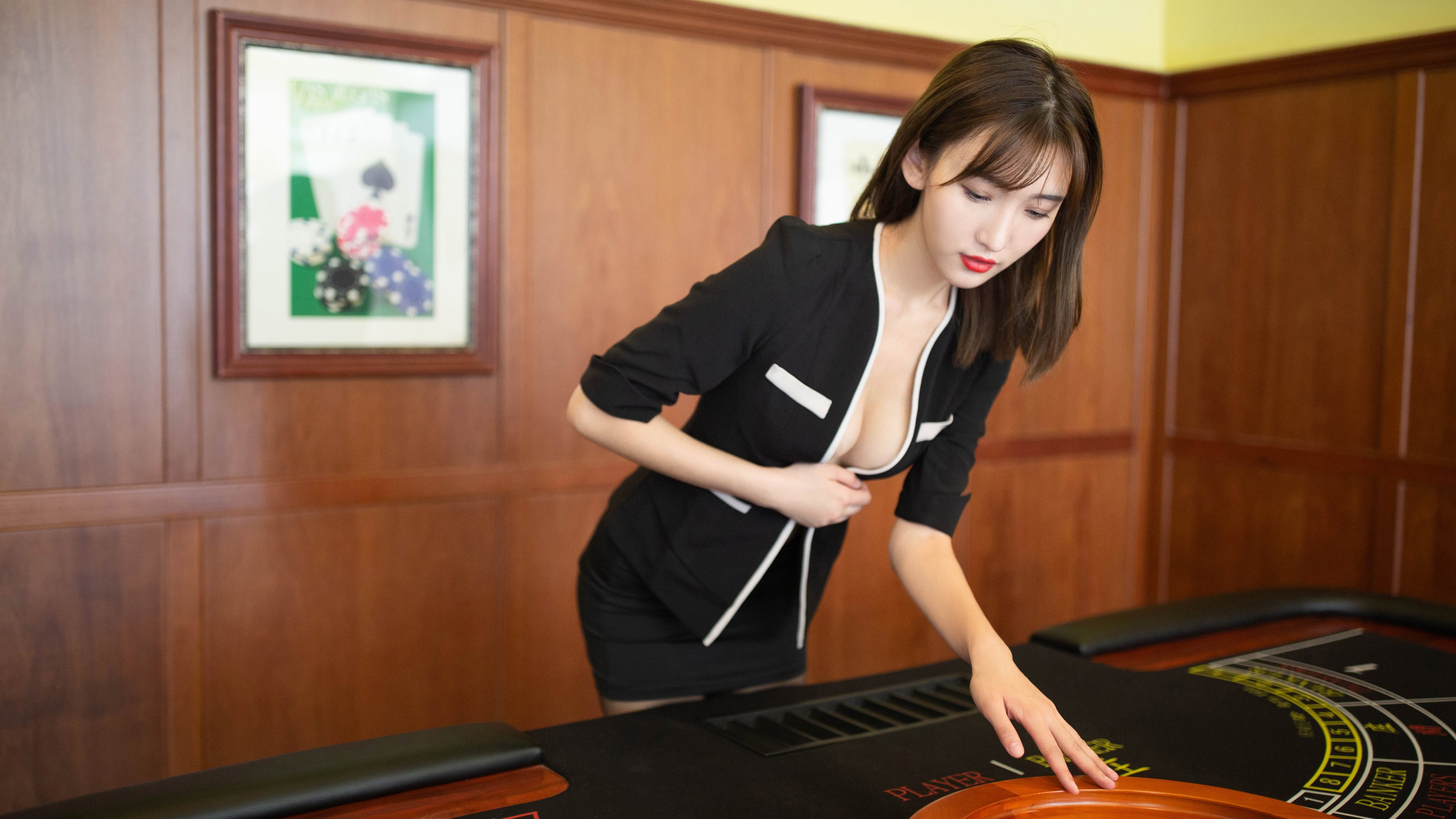 阵容轮换策略成功保障球员健康同时保持战斗力与比赛状态,轮换阵容和替补阵容区别