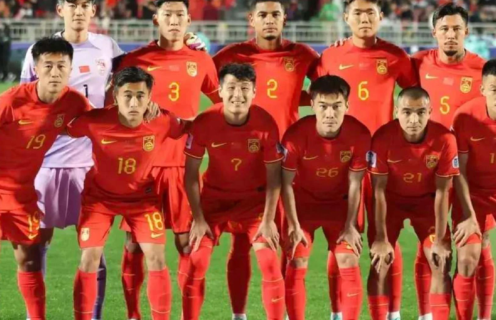 包含爱游戏体育:归化球员洛国富对中国国家队的战术贡献评估的词条